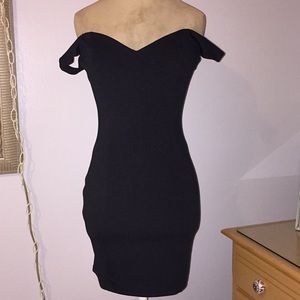 TOBI Hourglass Off Shoulder Fitted Black Dress.
